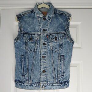 Vintage Levi's denim vest men's 38L cutoff jacket blue biker made in USA grunge